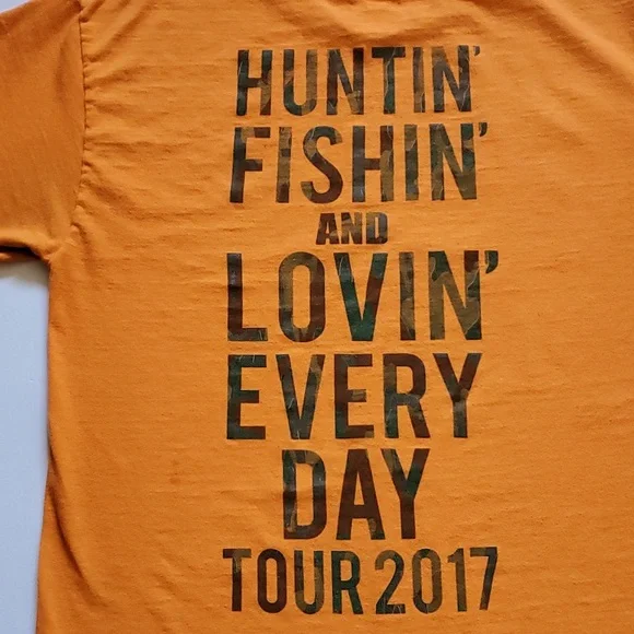 Luke Bryan Concert "Tour 2017" T-Shirt - Picture 5 of 7